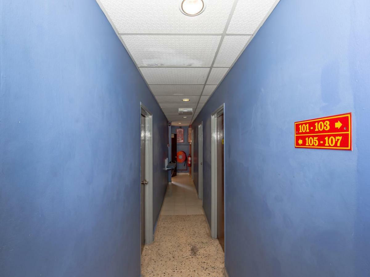 Hotel Oyo 1088 Yellow Mansion Banda Kaba